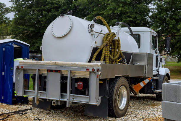 Best Portable restroom solutions  in Lakewood, NY